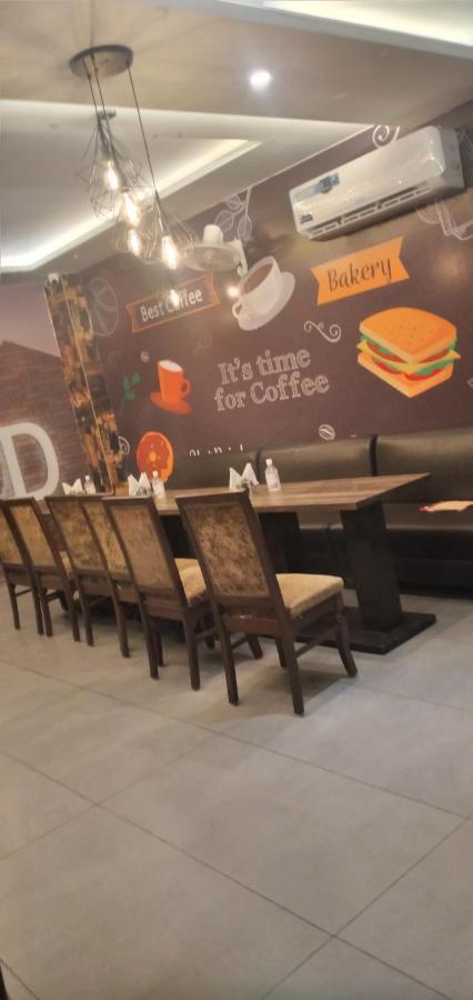 Hotel The Midnight By Wb Inn Agra  Esterno foto